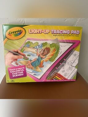 Crayola Light-Up Tracing Pad in Pink
